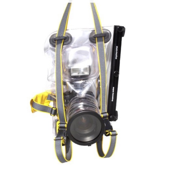 ewa-marine U-AXP Underwater housing for consumer SLR cameras - Picture 1 of 6